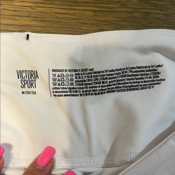 Victoria's Secret White Leggings Streamlined Minimalist Design - Picture 2 of 4